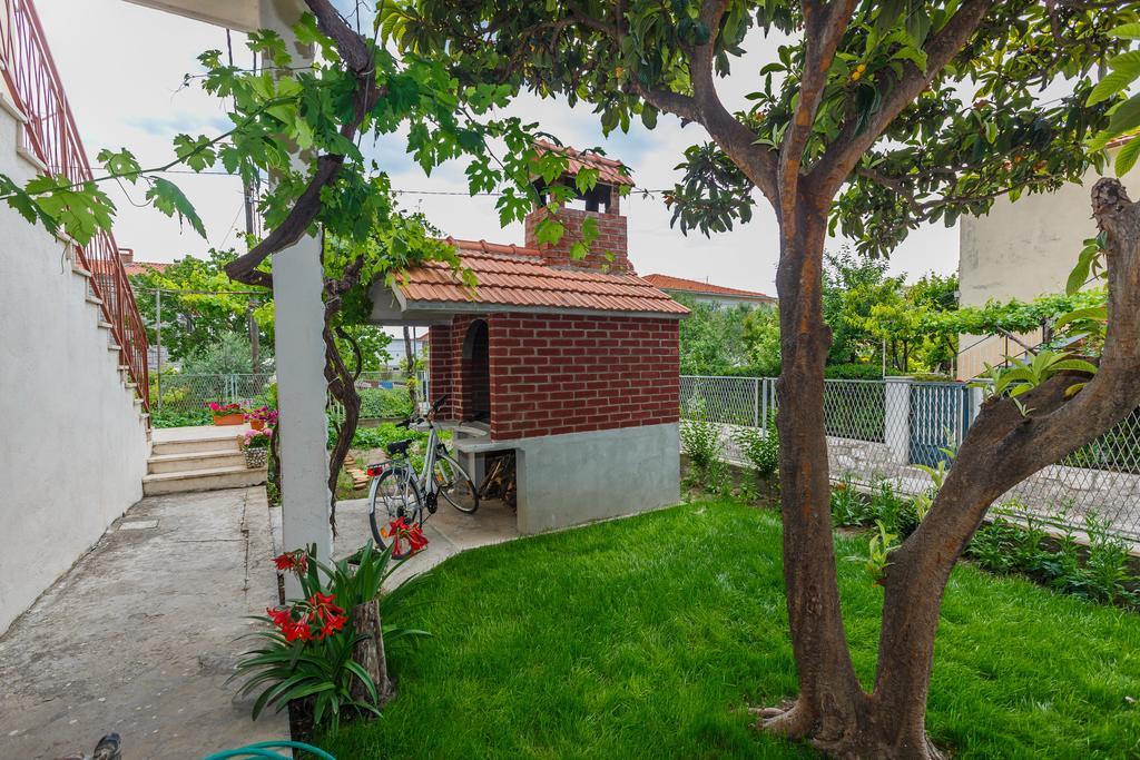Apartment Gloria Kastela Exterior photo